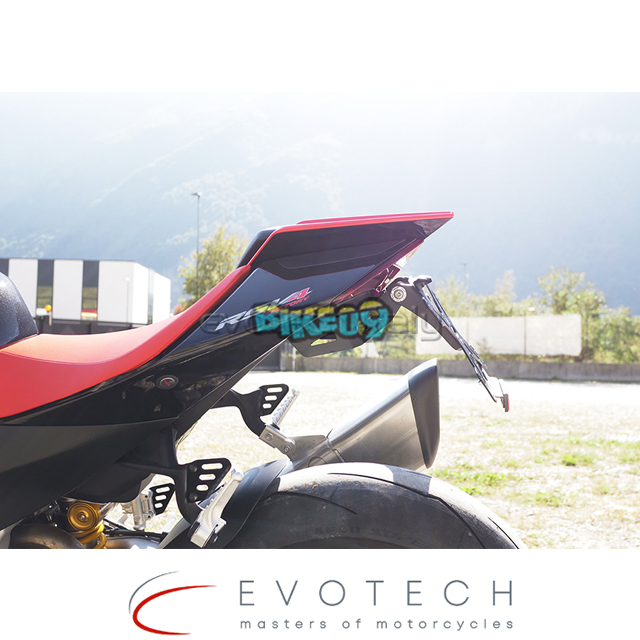 에보텍 이탈리아 아프릴리아 RSV4 1100 팩토리 (21-23) 투오노 1100 V4 (21-23) 조절 가능한 번호판 홀더 - 오토바이 튜닝 부품 ESTR-1009